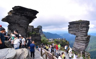 贵州梵净山一日游 梵净山跟团一日游