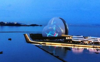 《滨海天气的多彩变幻与特色》