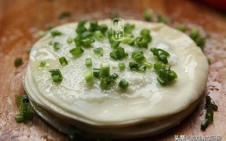 【家常美味葱油饼的做法：步骤详实，轻松掌握】