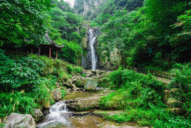 7月去大西北穿什么衣服 七月青海旅游注意事项-第1张图片-其人生活百科