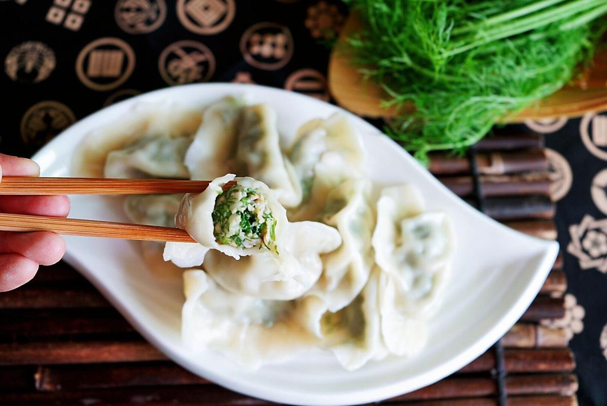 茴香饺子馅的做法茴香要不要焯水 茴香饺子馅的做法素的简单-第1张图片-其人生活百科